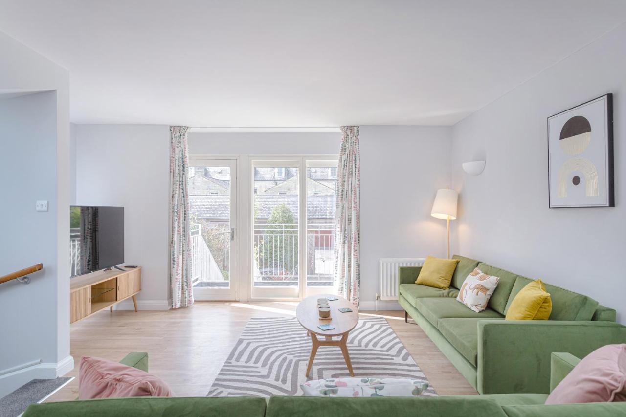 Casa de férias 3 Bedroom Jesus Townhouse With Parking
