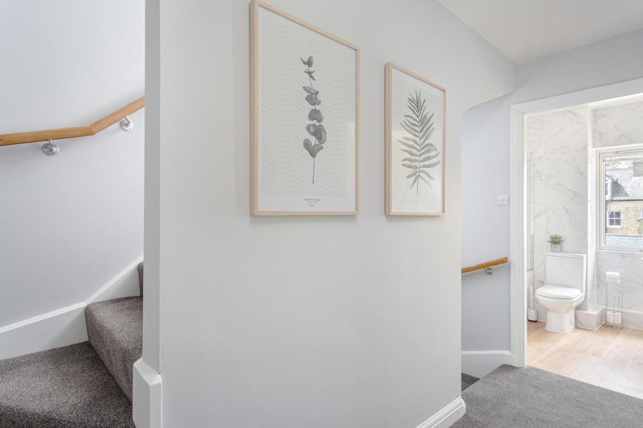 Casa de férias 3 Bedroom Jesus Townhouse With Parking