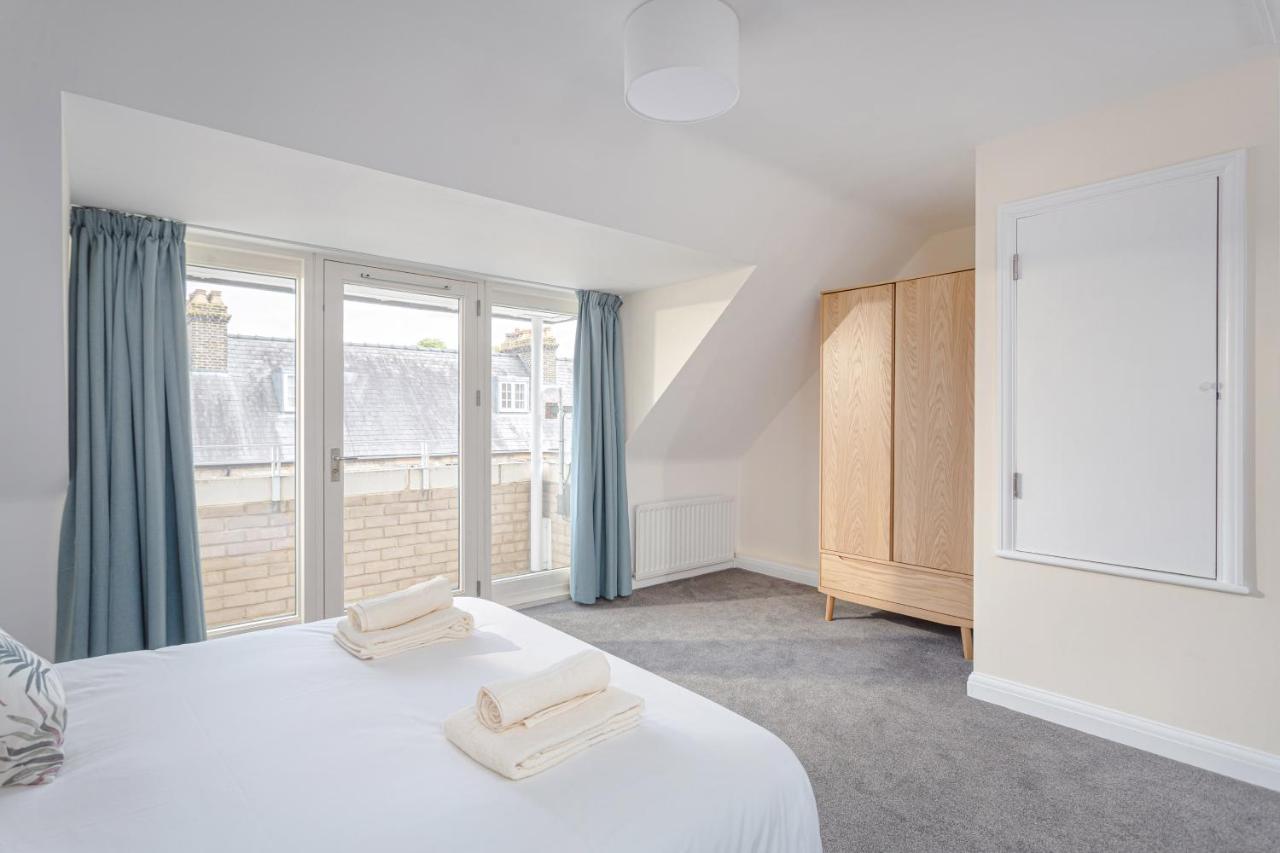 3 Bedroom Jesus Townhouse With Parking
